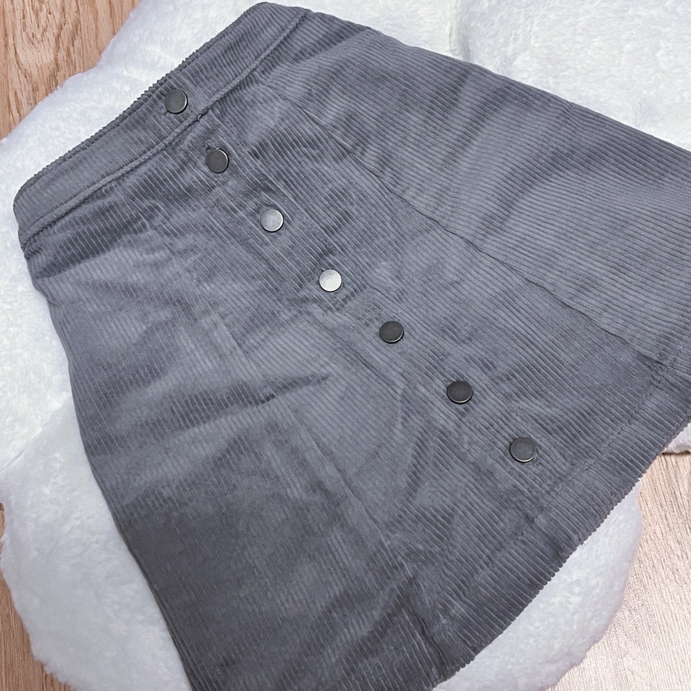 *NEW* Forever 21 Corduroy Gray A-Line Skirt